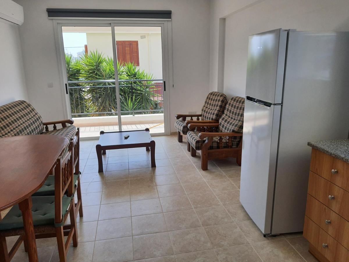 Lovely Apartment At The City Center Of Paphos Buitenkant foto