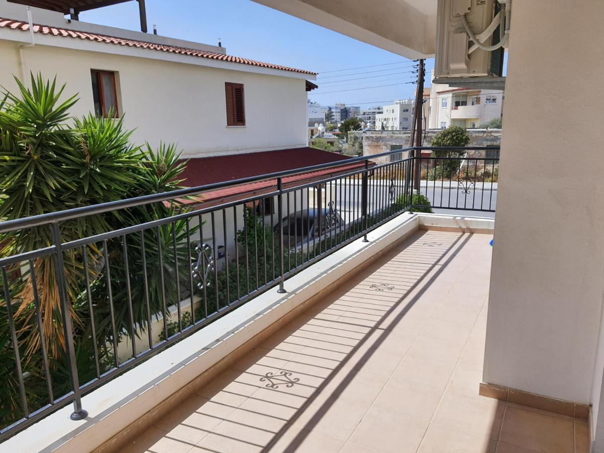 Lovely Apartment At The City Center Of Paphos Buitenkant foto