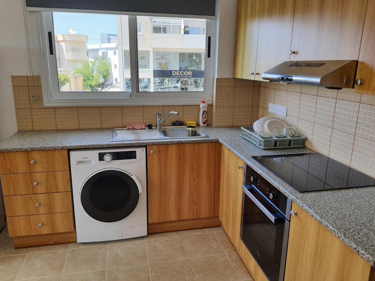 Lovely Apartment At The City Center Of Paphos Buitenkant foto