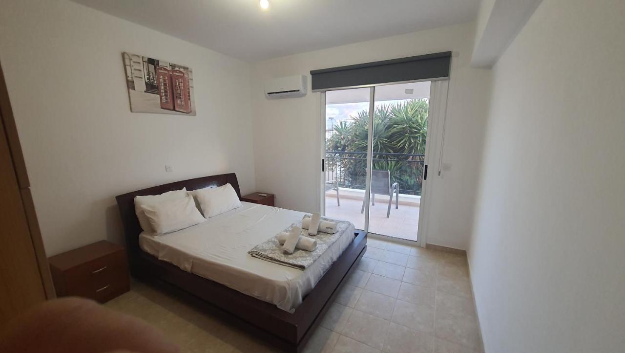Lovely Apartment At The City Center Of Paphos Buitenkant foto